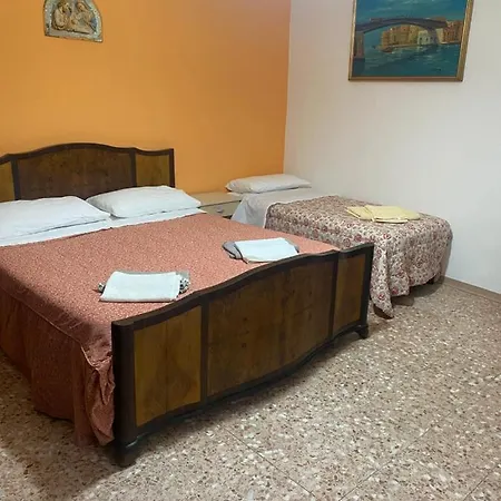 فندق مبيت وإفطار Il Vico 3*